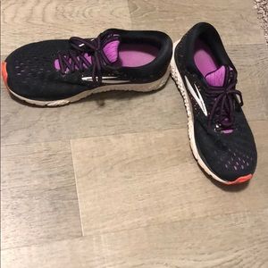 Women’s Brooks Glycerin 17